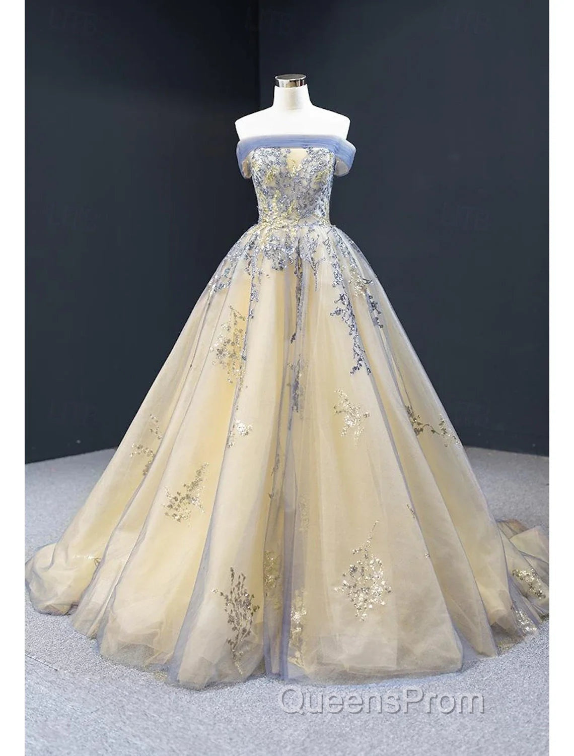 Buyishang A-Line Wedding Guest Dress Vintage Dress Wedding Sweep / Brush Train Sleeveless V Neck Satin with Pleats Secondary image