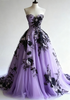 Light Champagne A-Line Sweetheart Neckline Tulle Applique Wedding Dress, Vintage Long Classy Evening Gown