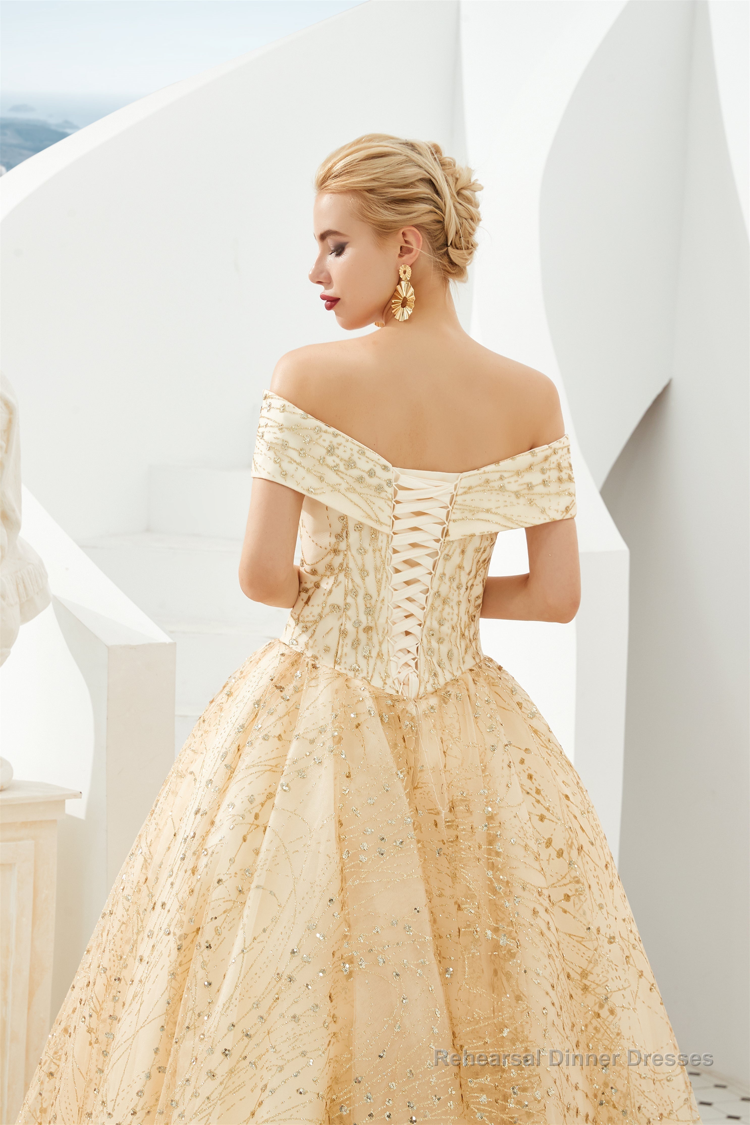 Champagne Gold Off-the-Shoulder Tulle Ball Gown Sequins Princess Prom Dresses for Girls