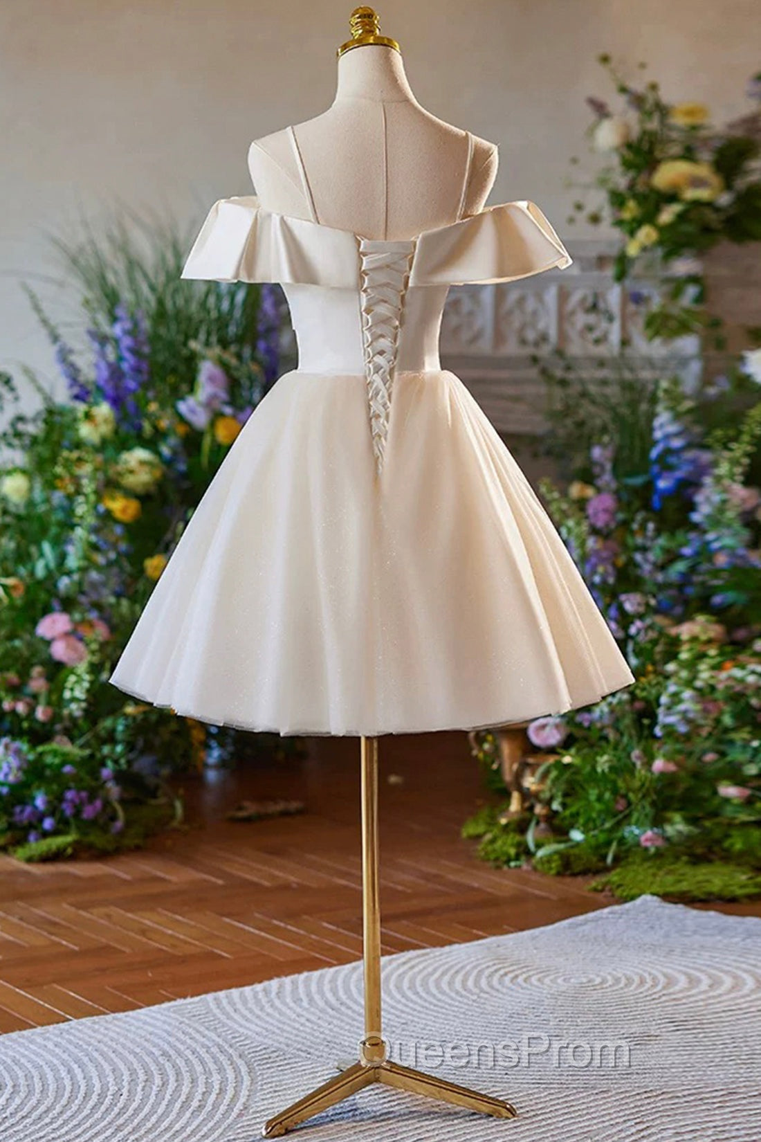 Champagne Spaghetti Straps Knee Length Evening Prom Dress, A-Line Sleeveless Backless Party Dress