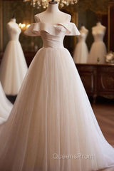 Champagne Tulle Spaghetti Straps Pleats Wedding Dress