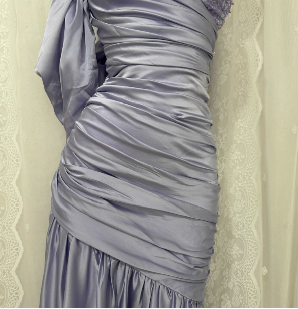 Charming Light Purple Mermaid Sweetheart Neck Pearl Sequin Satin Long Classy Prom Dress