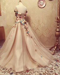 Charming Tulle Evening Dress 3D Flowers Embroidery Evening Prom Gowns