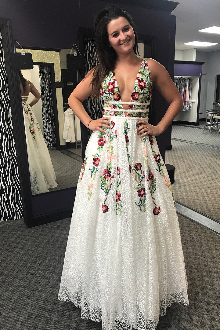 Charming V Neck Floral Embroidery Long Lace Classy Prom Dress With Pocket