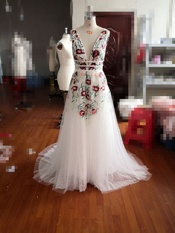 Charming V Neck Floral Embroidery Long Lace Classy Prom Dress With Pocket