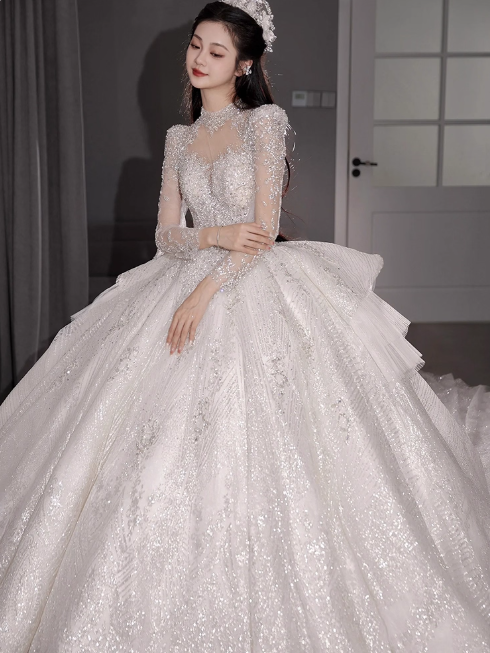 Chic A-Line Long Wedding Dress Tulle White Bridal Gowns Long Sleeves Bridal Dress