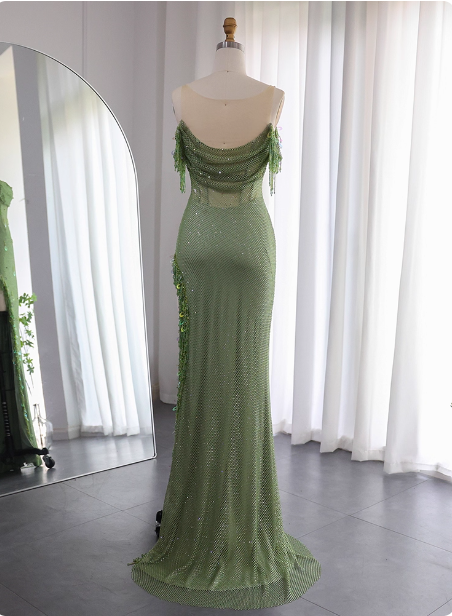 Chic Green Mermaid Tassel Slit Tulle Long Classy Prom Dress Secondary image