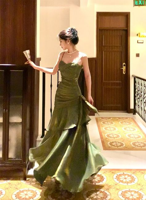 Chic Green Straps Sweetheart Long Classy Dress, Green Classy Prom Dress Classy Evening Dress Main image
