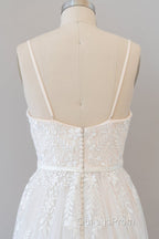 Chic Long A-line Sweetheart Spaghetti Strap Appliques Tulle Wedding Dress