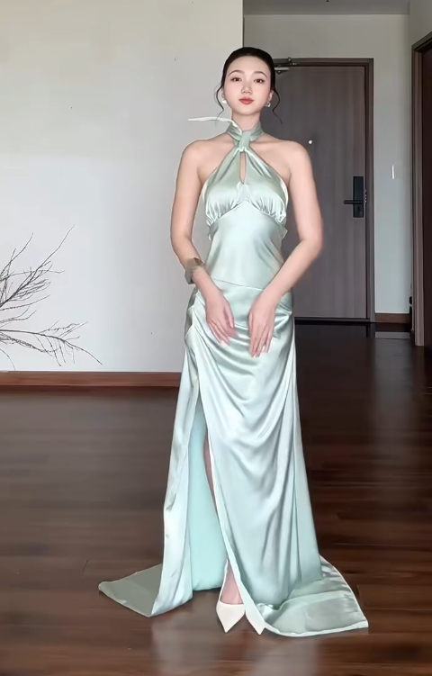 Chic Sheath Green Wedding Guest Dress Satin Halter Long Classy Evening Dress
