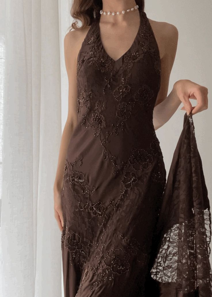Brown Vintage Elegant Suspender Lace Spaghetti Strap Long Satin Ball Gown Classy Evening Dress Secondary image