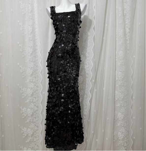 Classic Black Mermaid Square Neck Spaghetti Strap Sequin Long Classy Prom Dress Main image