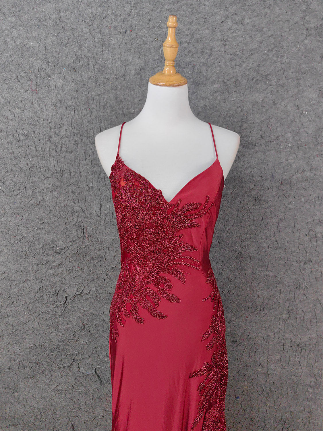 Classic Burgundy Mermaid Spaghetti Strap V-Neck Embroidered Satin Long Classy Prom Dress Secondary image