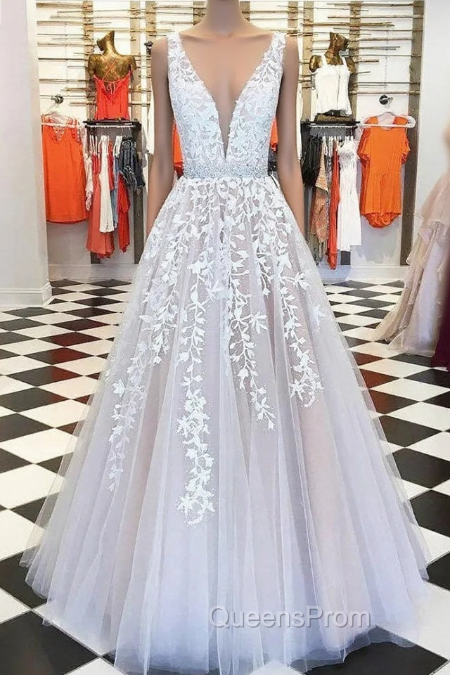 Classic Ivory Long Evening Prom Dress With Lace Appliques