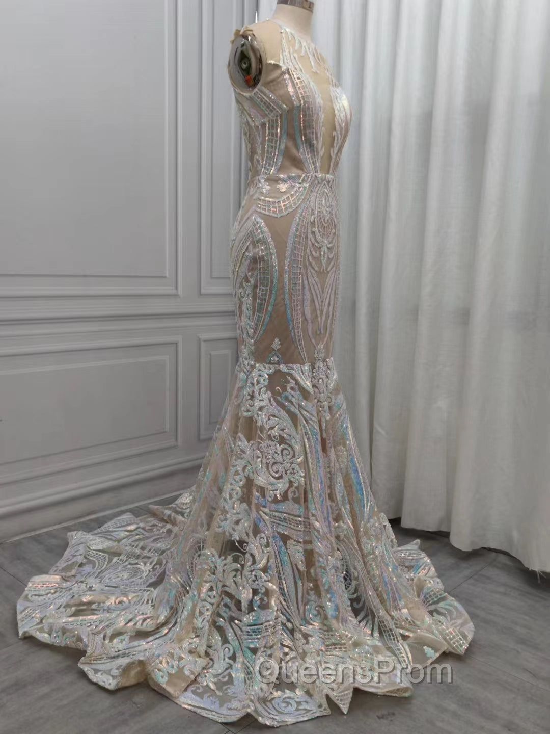 Classic Mermaid Lace Floor-Length Evening Prom Dress On Sale