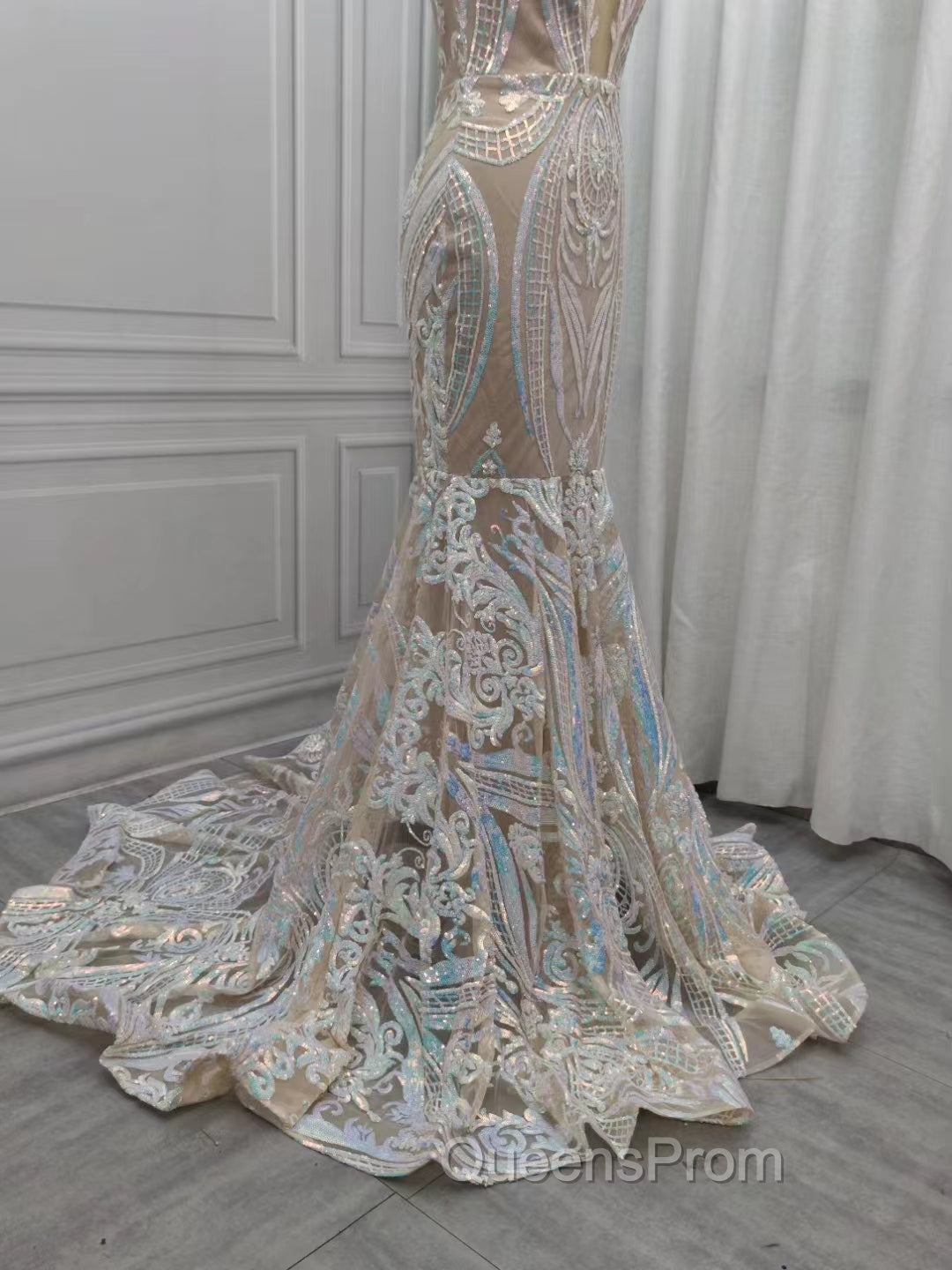Classic Mermaid Lace Floor-Length Evening Prom Dress On Sale