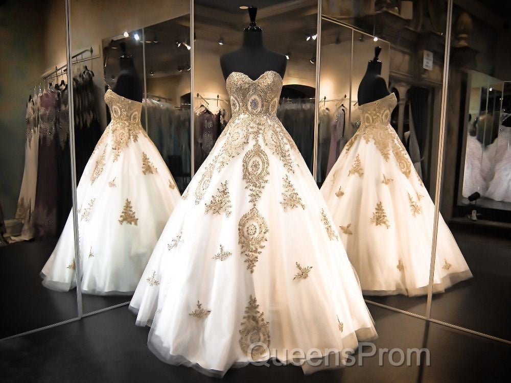 Classic Sweetheart Gold Lace Wedding Dress Sparkly Ball Gown Bridal Dress Secondary image