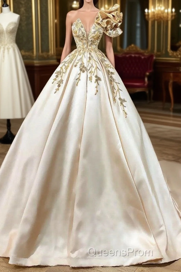 Classy Long A-Line Sweetheart Crystal Satin Ruffles Wedding Dress Main image