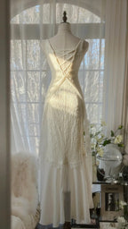 Clean And Elegant White V-Neck Lace Beaded Mermaid Long Classy Prom Dress