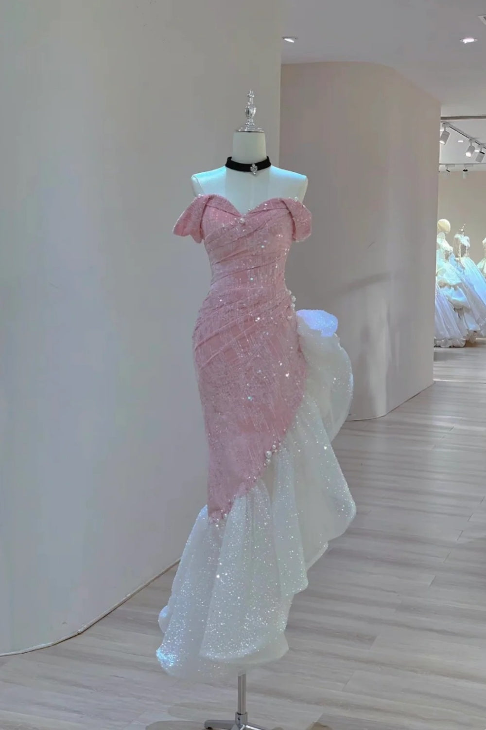 Customized Size And Color New Fashionable High End Long Dress Main image