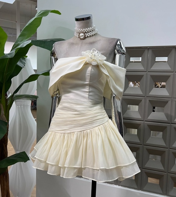 Cute A Line Off The Shoulder White Chiffon Summer Homecoming Dress Hoco Dress Mini 16Th Birthday Outfit Cocktail Dress