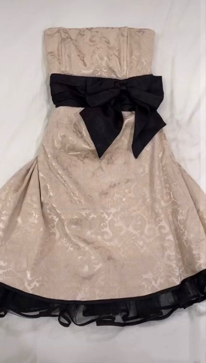 Cute A Line Strapless Satin Champagne Mini Short Formal 8Th Grade Homecoming Dresses Summer Middle School Hoco Dress 18Th Birthday Outfits