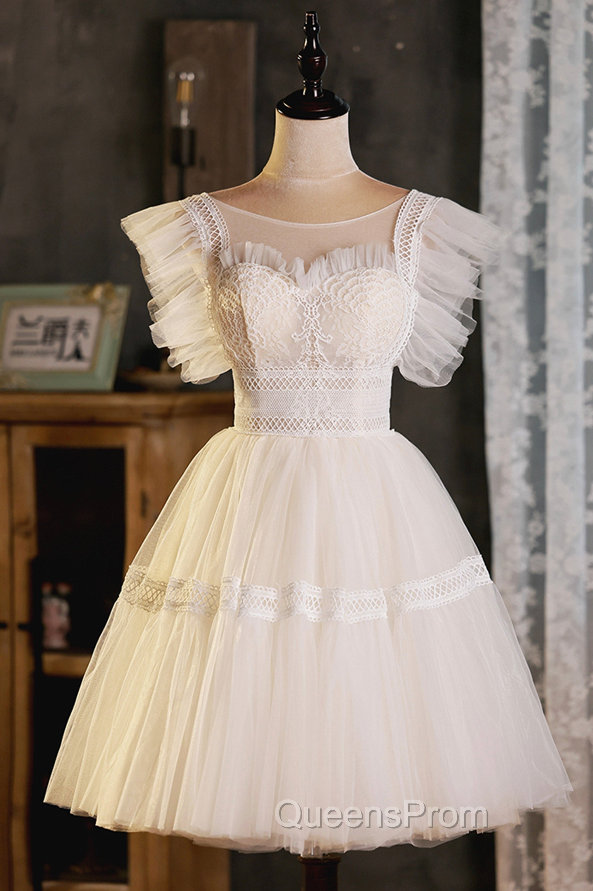 Cute Lace Short A-Line Evening Prom Dress, Champagne Mini Homecoming Party Dress