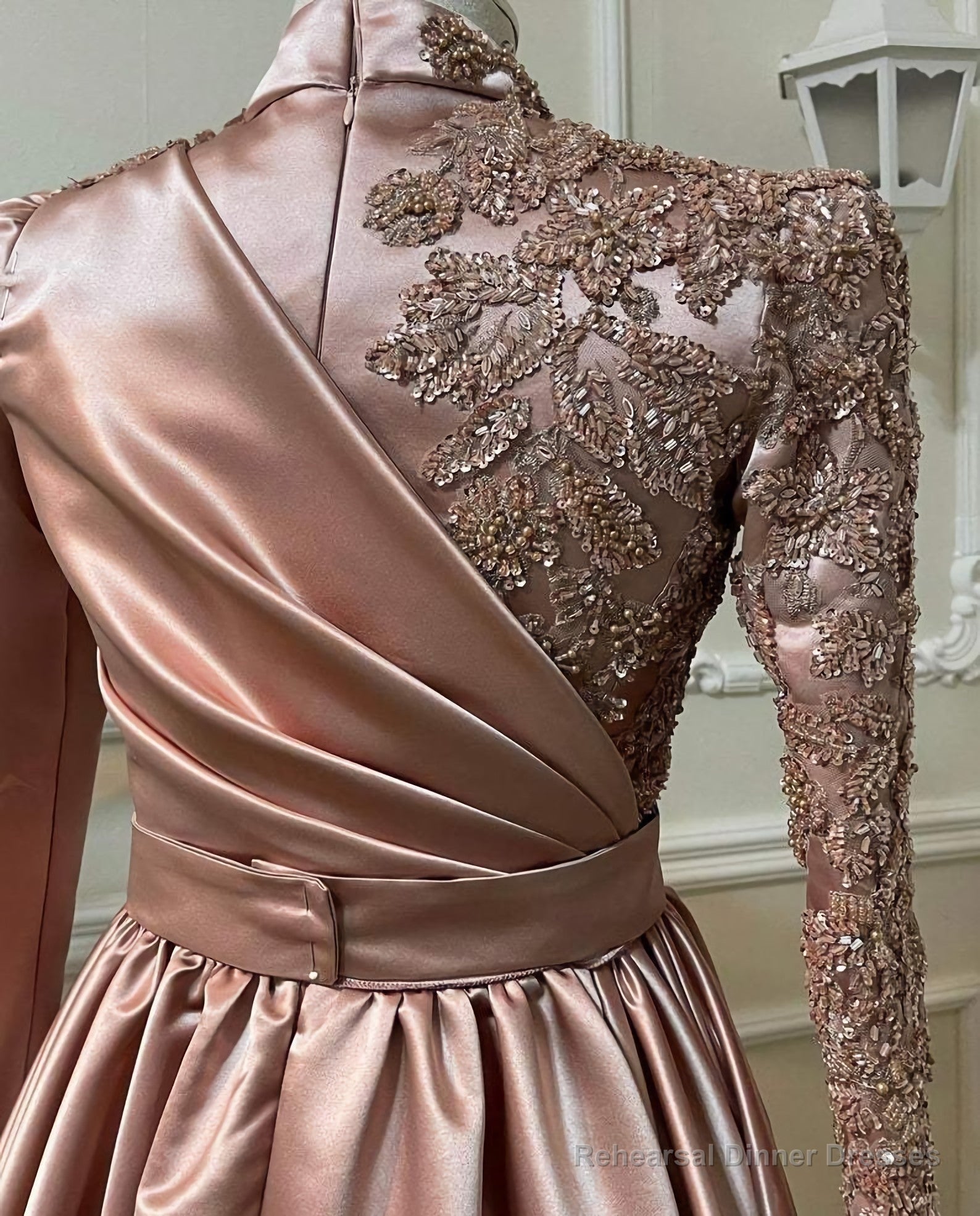 Rose Gold Silver Prom Dress, Long Sleeves Dubai Evening Dresses, Muslim Women Wedding Party Gowns 2025 Elegant Silver Grey Arabic Engagement Secondary image