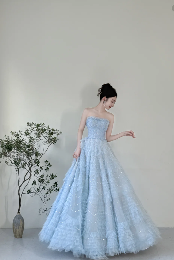 Dreamy Light Blue A-Line Strapless Tulle Floor-Length Classy Prom Dress Secondary image