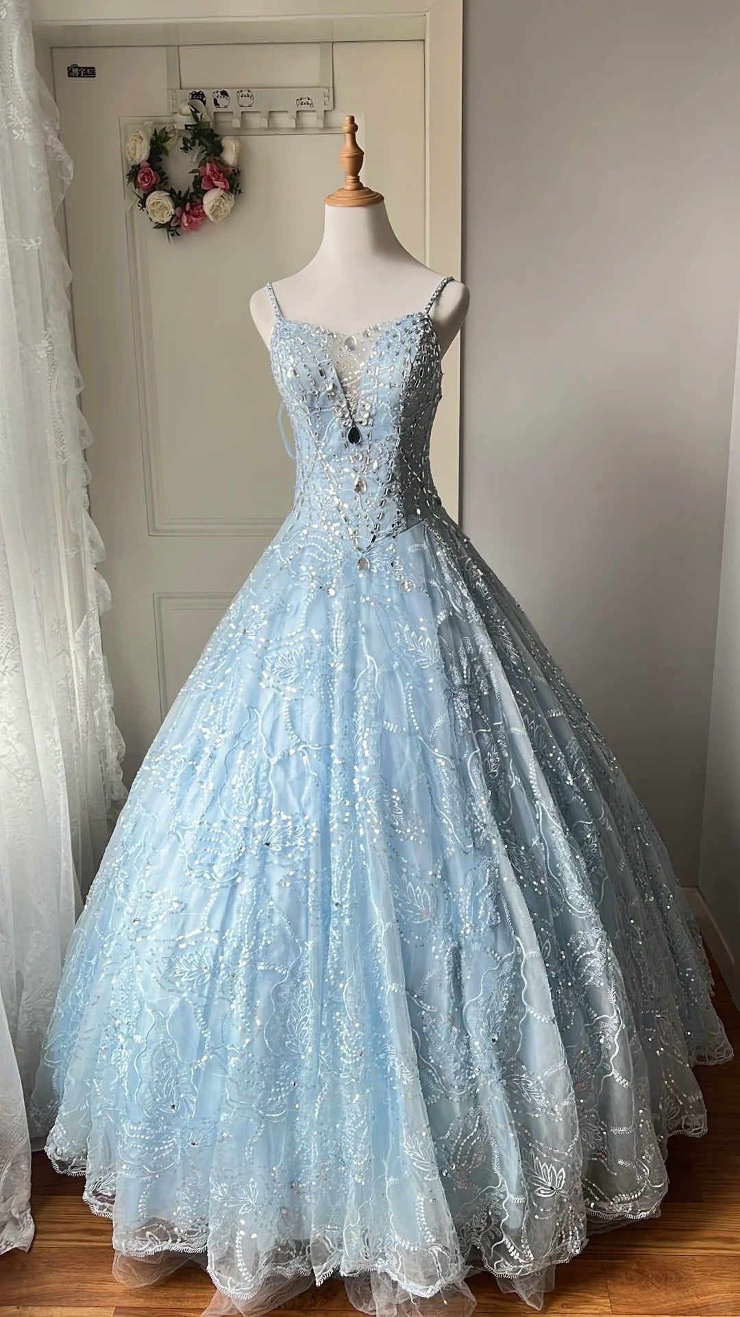 Dreamy Light Blue V-Neck Rhinestone Tulle Long Classy Prom Dress Secondary image