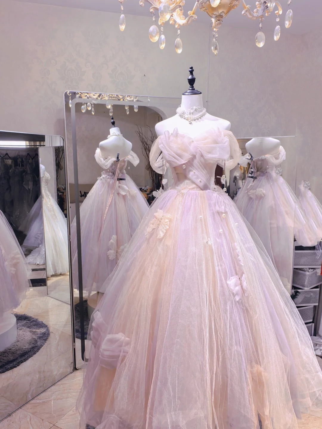 Dreamy Light Pink Off-Shoulder Tulle Floor-Length Ball Gown Prom Dress Main image