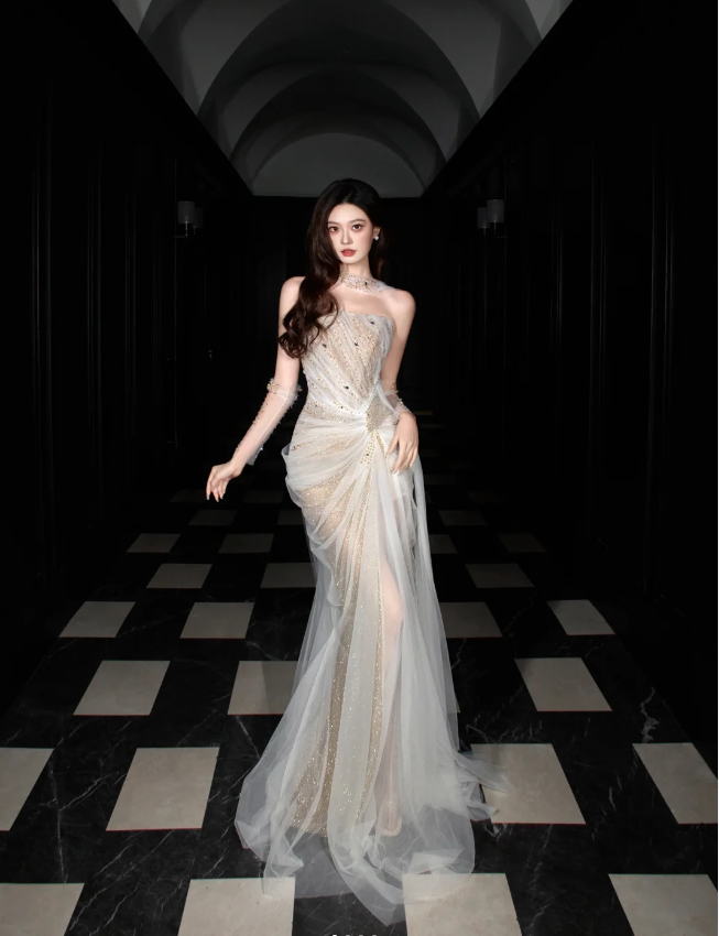 Dreamy Mermaid Strapless High-Slit Rhinestone Tulle Long Classy Prom Dress