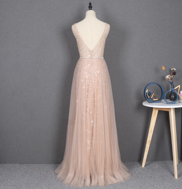 Dreamy Princess A-Line V-Neck Train Sequin Tulle Classy Prom Dress