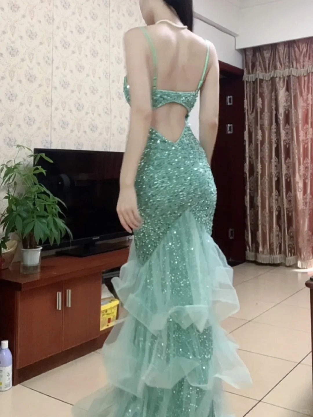Dreamy Princess Mint Green Mermaid Spaghetti Strap Backless Sequined Long Classy Prom Dress