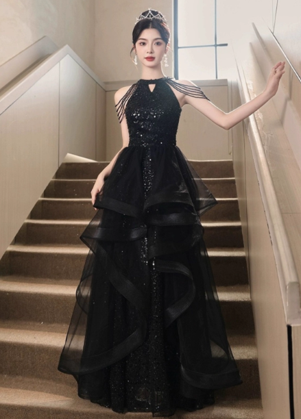 Elegant Black A-Line Halter Neck Chain Sequined Tulle Long Classy Prom Dress Main image