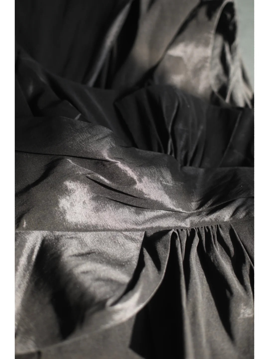 Elegant Black Pleated U-Neck Mermaid Satin Long Classy Prom Dress