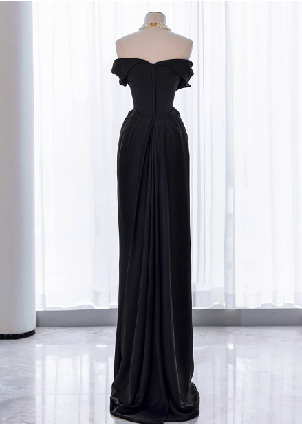Elegant Black Slim-Fit Off-The-Shoulder Satin Long Classy Prom Dress