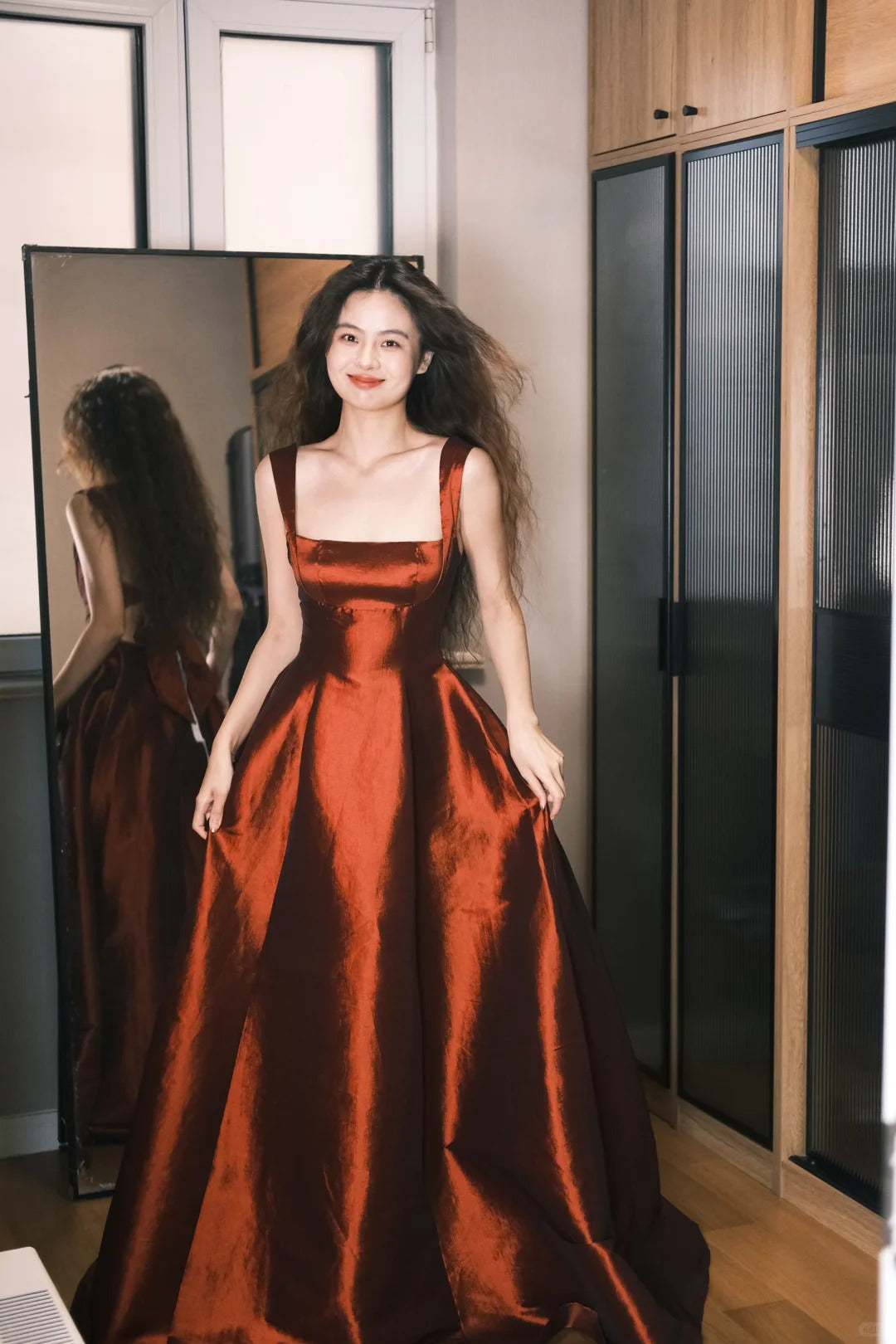 Elegant Burgundy A-Line Square Neck Bow Satin Long Prom Dress Evening Dress Secondary image