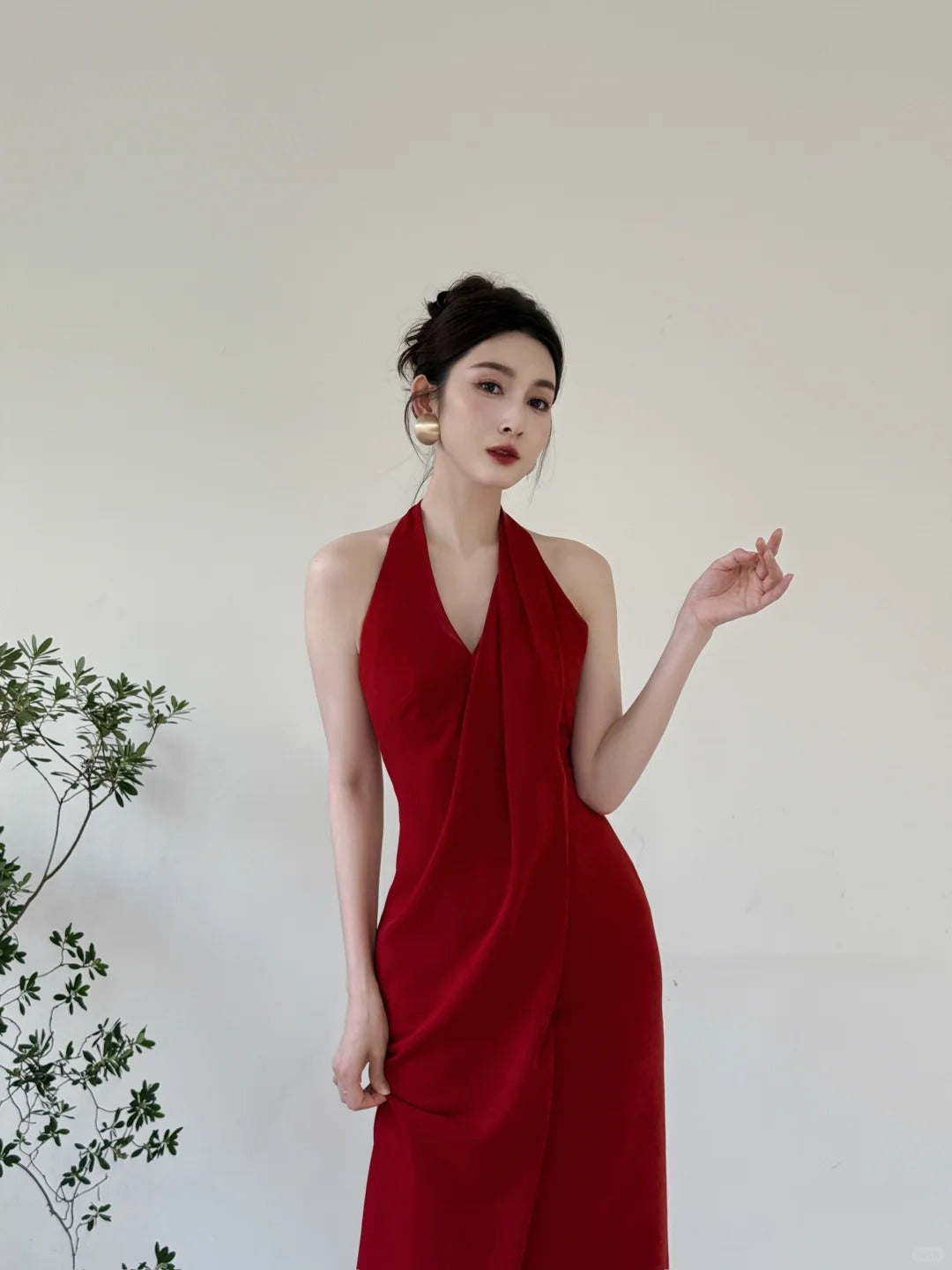 Elegant Burgundy Fitted Halter Neck Deep V-Neck Satin Long Classy Prom Dress