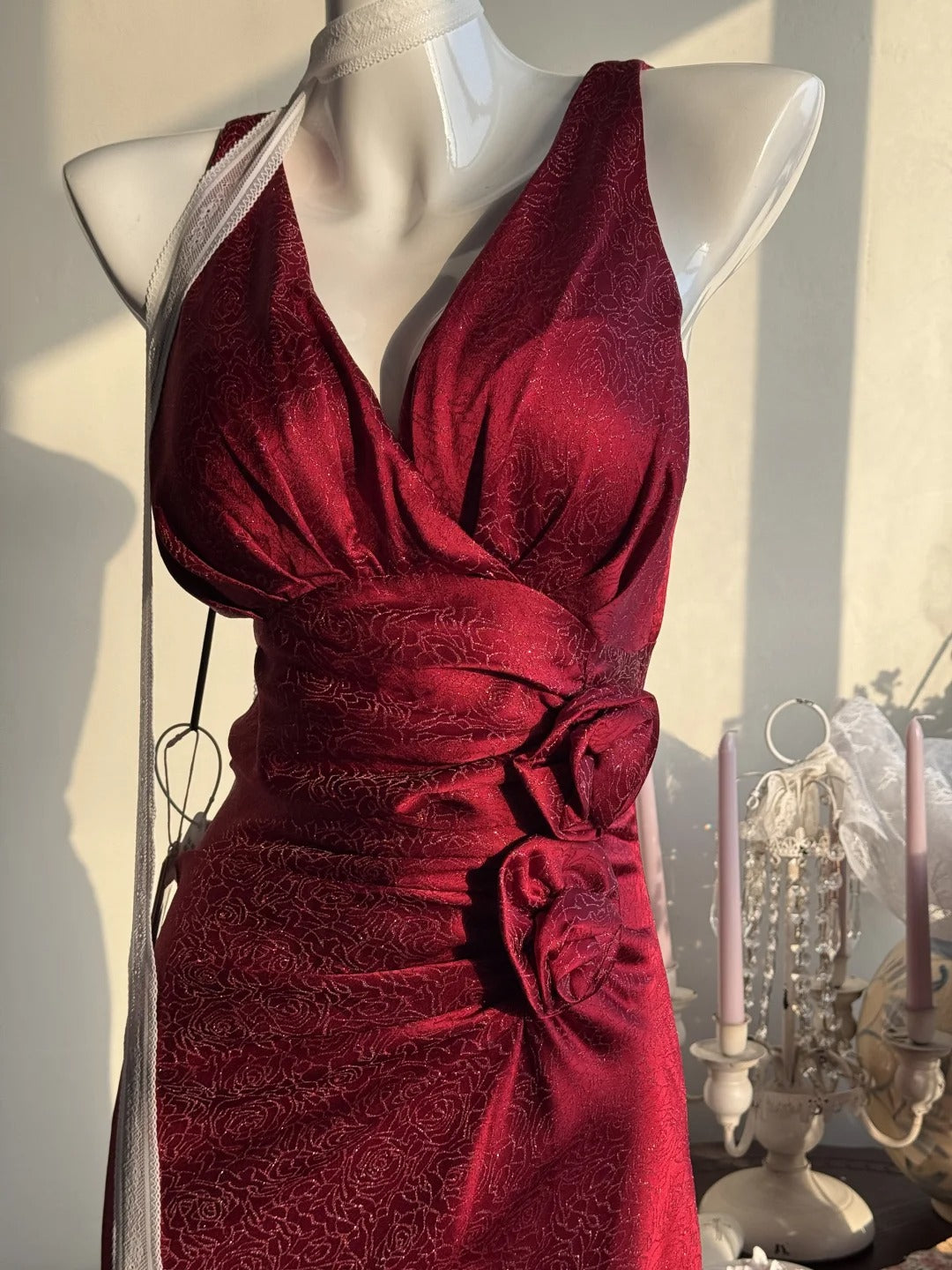 Elegant Burgundy Mermaid Jacquard Satin V-Neck Evening Dress Simple Prom Dress Secondary image