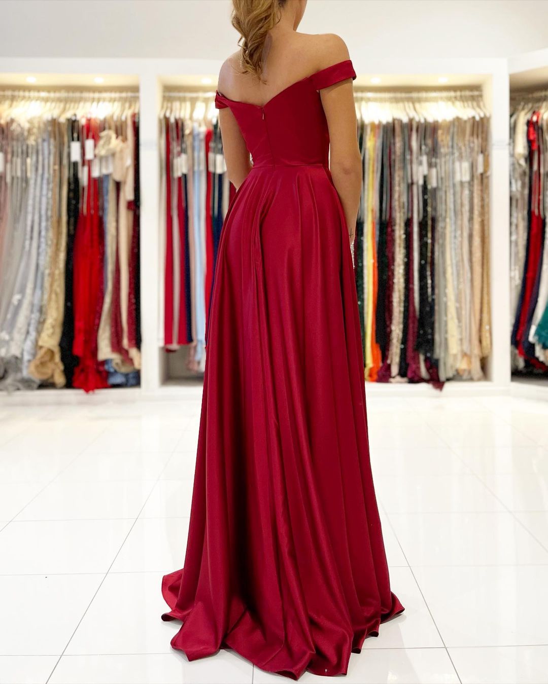 Elegant Burgundy Off-The-Shoulder Prom Dress Long With Split Secondary image