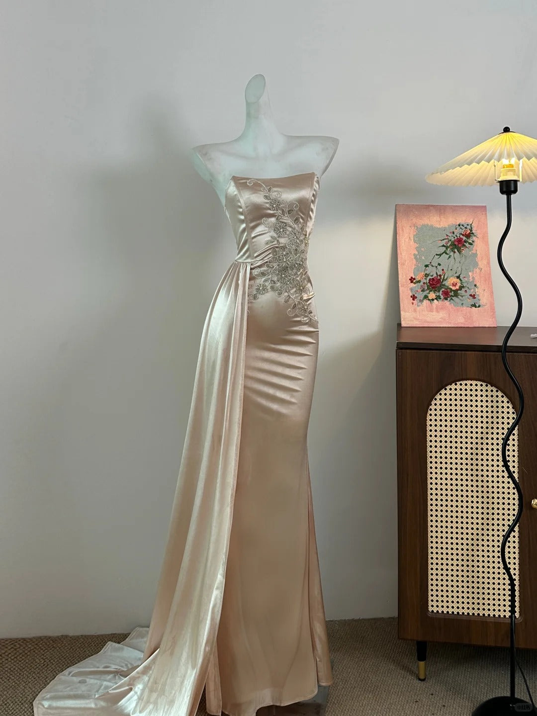 Elegant Champagne Mermaid Trailing Strapless Satin Long Classy Prom Dress Main image