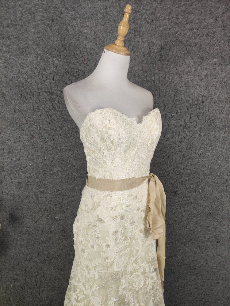 Elegant Champagne Off-White Sweetheart Neck Lace Train Classy Prom Dress