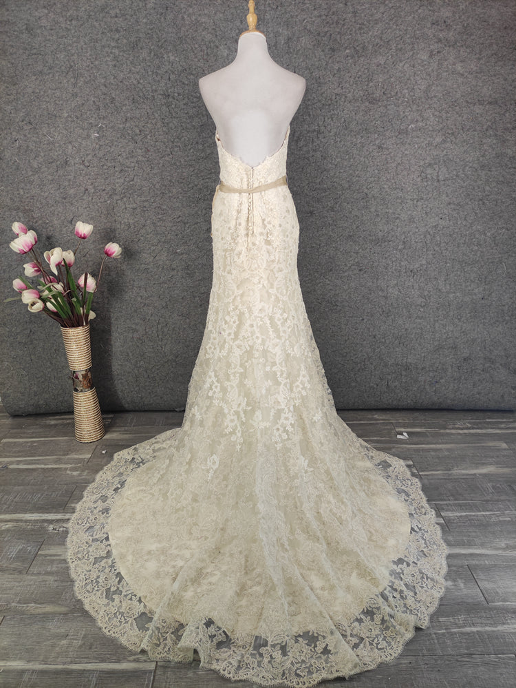 Elegant Champagne Off-White Sweetheart Neck Lace Train Classy Prom Dress