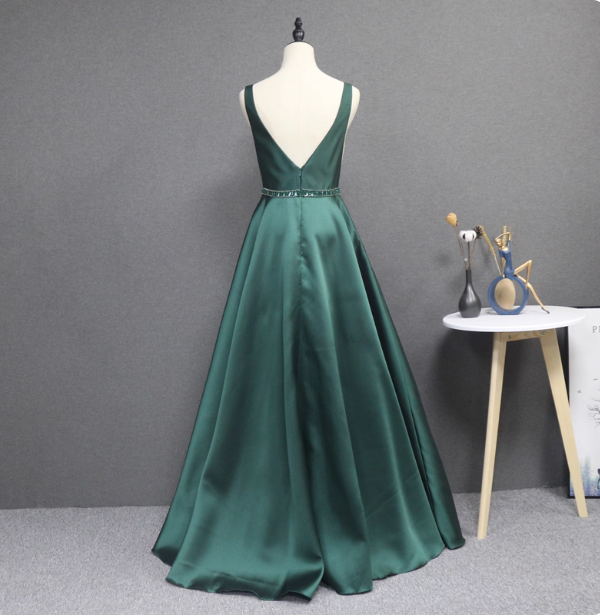 Elegant Dark Green A-Line Sleeveless Rhinestone Satin Long Classy Prom Dress Secondary image