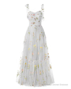 Elegant Embroidery White Prom Dresses Sweetheart Spaghetti Straps A Line Party Dress Long Simple Formal Dress