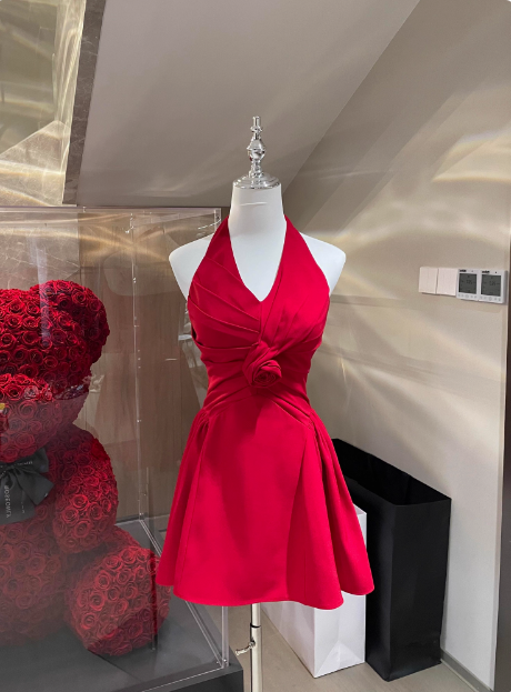 Elegant Halter Neck Red Satin A-Line Birthday Short Skirt Homecoming Dress Secondary image