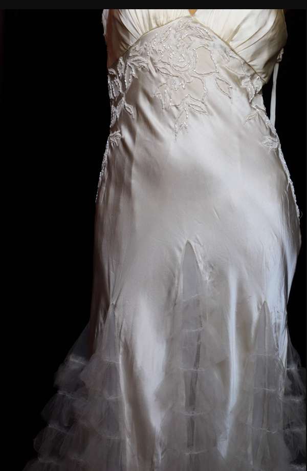 Elegant Ivory V-Neck Beaded Tulle Satin High-Low Classy Prom Dress