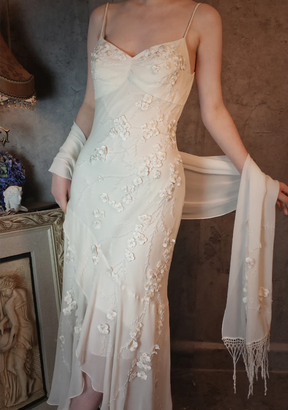 Elegant Ivory Mermaid V-Neck Thin Straps 3D Floral Chiffon Long Classy Prom Dress