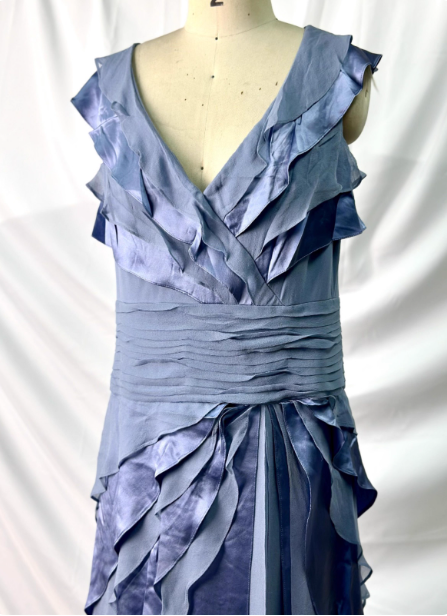 Elegant Layered Gradient Gray-Blue Slim-Fit V-Neck Ruffled Tiered Chiffon Long Classy Prom Dress